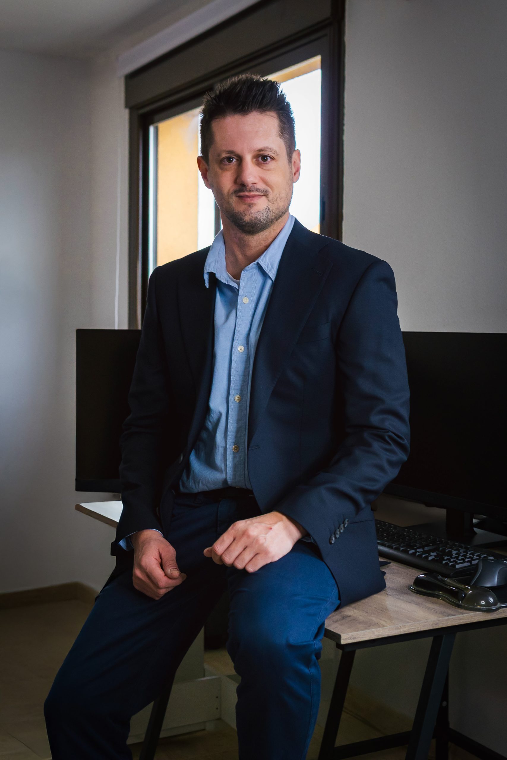 Miguel Cerezal - Mister Hipotecas